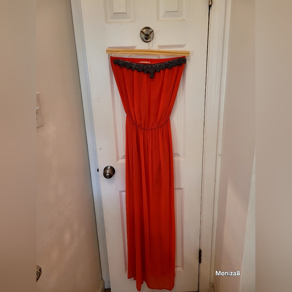 Dress - Picture 2 of 7